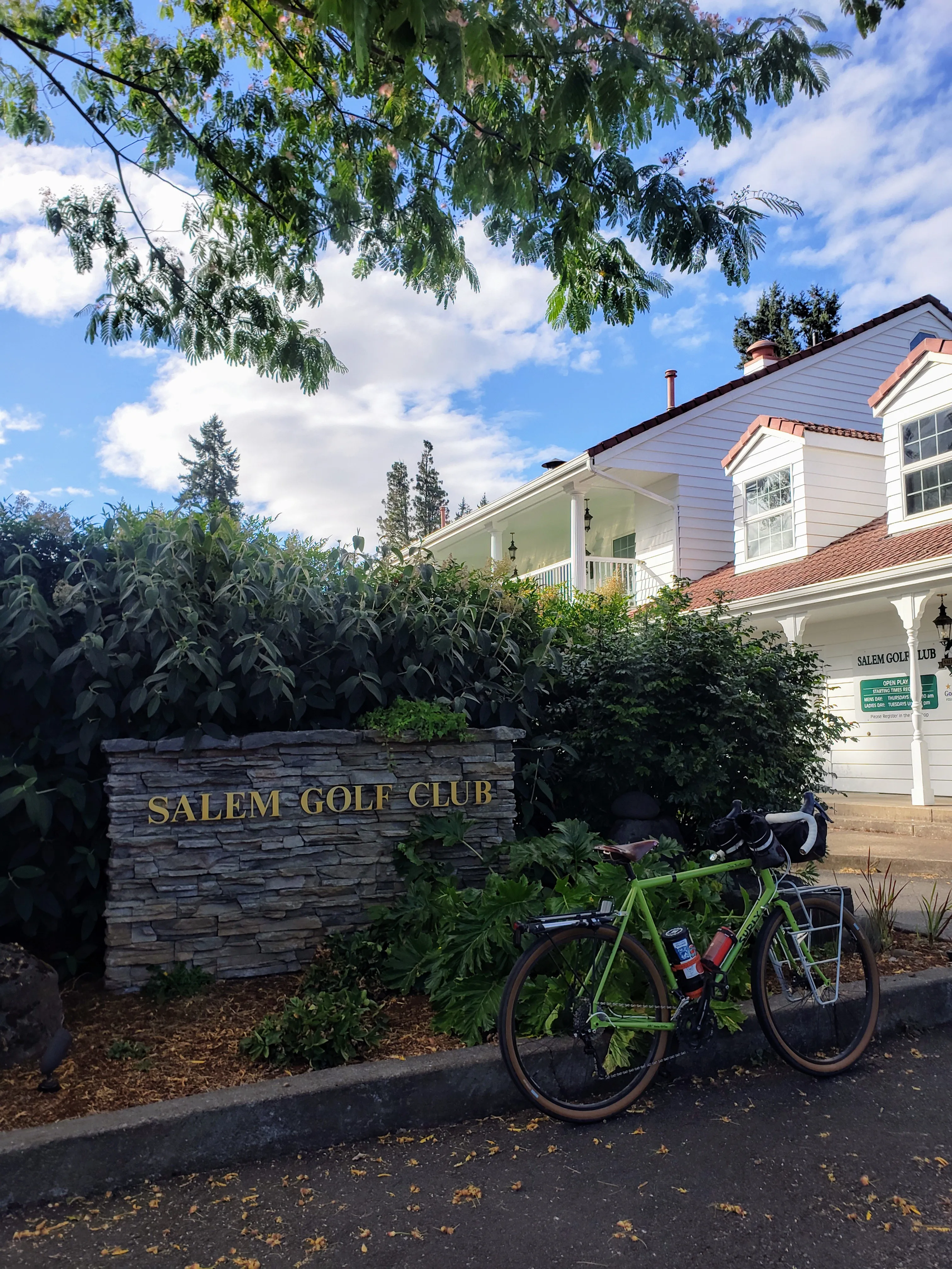 https://salem-biketag.sfo2.cdn.digitaloceanspaces.com/main/salem-tag-7--mystery.webp